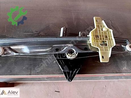 Renault Clio Cam Krikosu çıkma parça