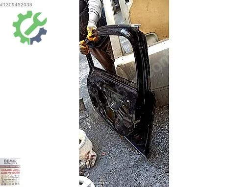 Opel Astra Sağ Ön Kapı çıkma parça