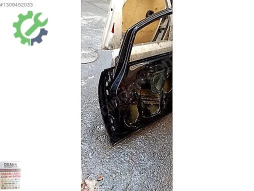 Opel Astra Sağ Ön Kapı çıkma parça