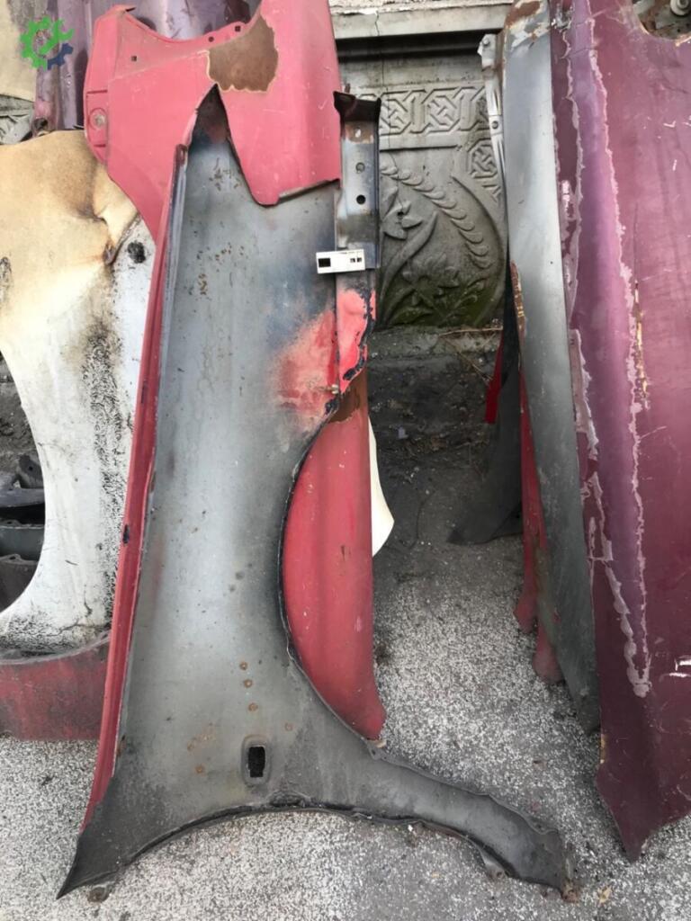 Nissan Primera Sol Çamurluk çıkma parça