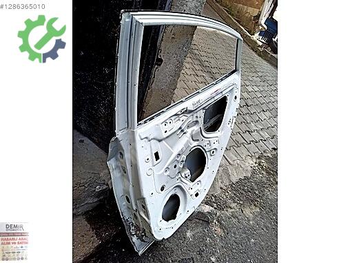 Hyundai Accent Blue Sağ Arka Kapı çıkma parça
