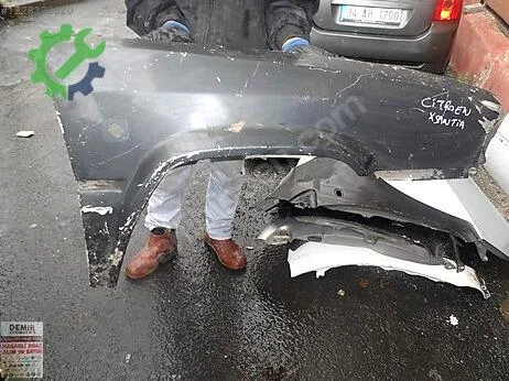 Citroen BX Sağ Ön Çamurluk çıkma parça