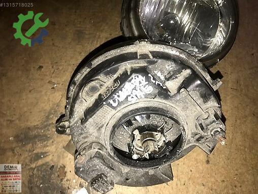 Jeep Liberty Sağ Ön Far çıkma parça