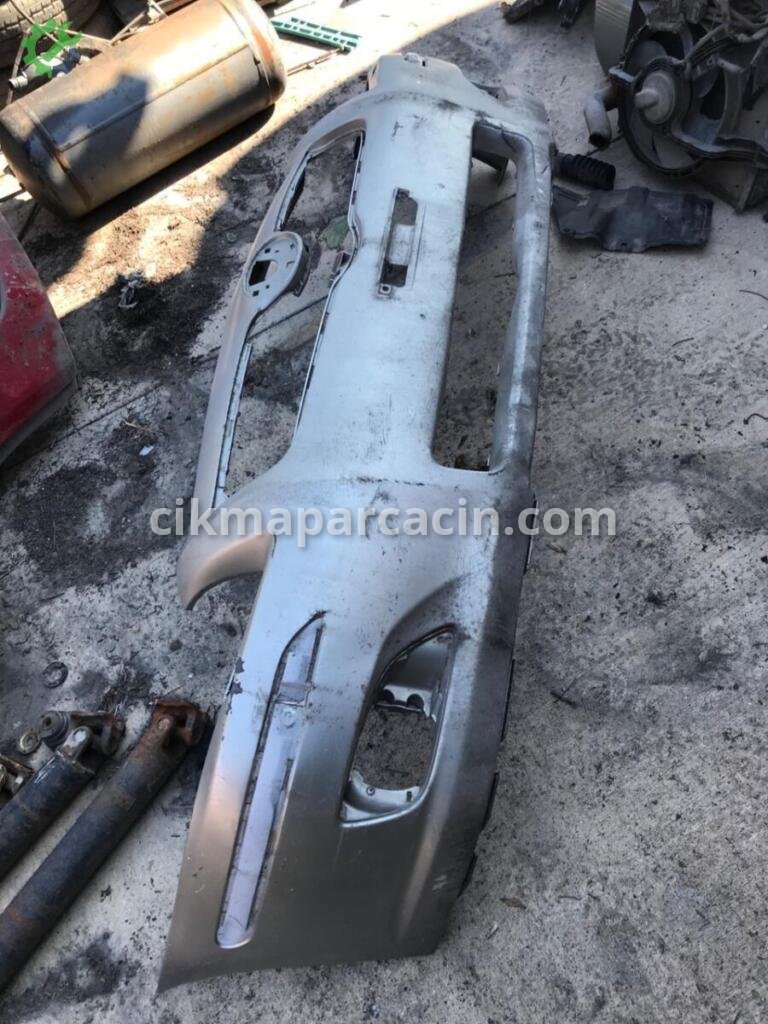 Toyota Avensis Ön Tampon 2006-200 çıkma parça