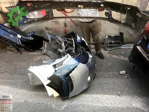 Volkswagen Passat Ön Tampon çıkma parça