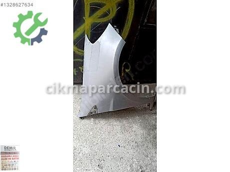 Renault Clio Sağ Ön Çamurluk çıkma parça