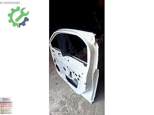 Renault Clio Sağ Ön Kapı çıkma parça