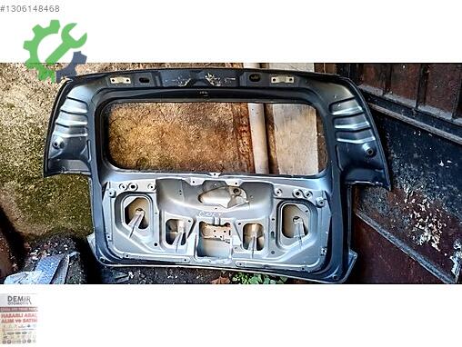 Mitsubishi Colt Bagaj çıkma parça