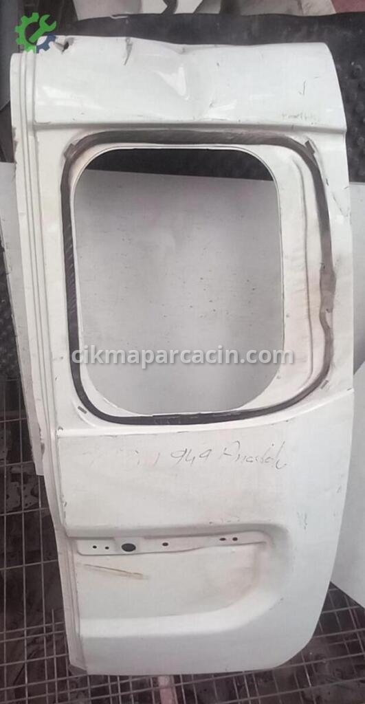 Dacia Dokker Bagaj Kapağı çıkma parça