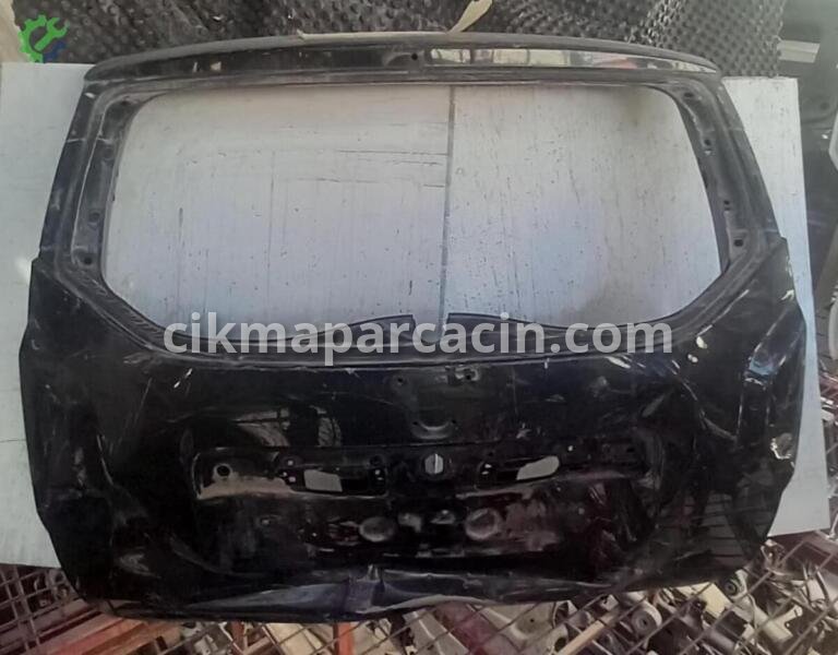 Dacia Duster Bagaj Kapağı çıkma parça