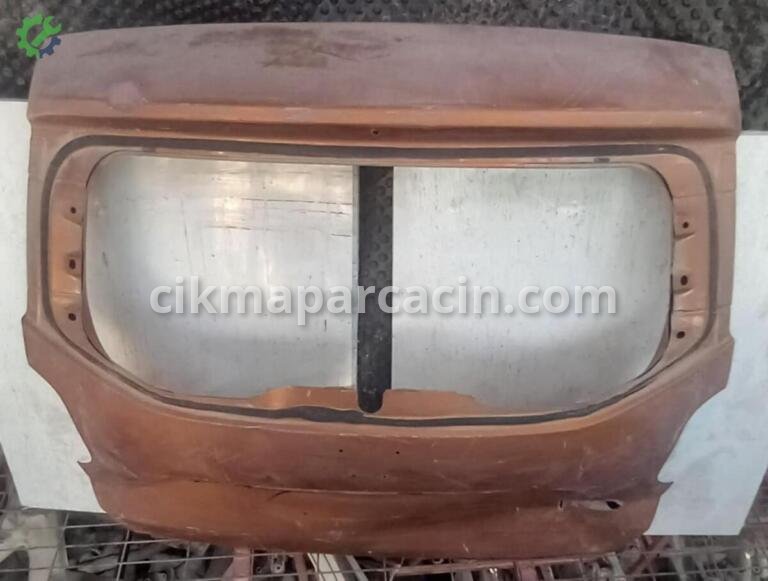 Dacia Duster Bagaj Kapağı çıkma parça