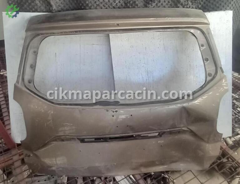 Dacia Duster Bagaj Kapağı çıkma parça
