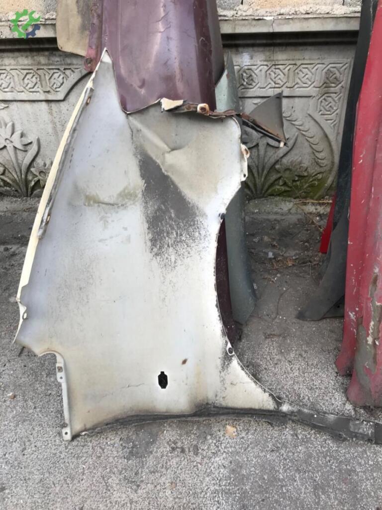 Hyundai Starex Sol Çamurluk çıkma parça
