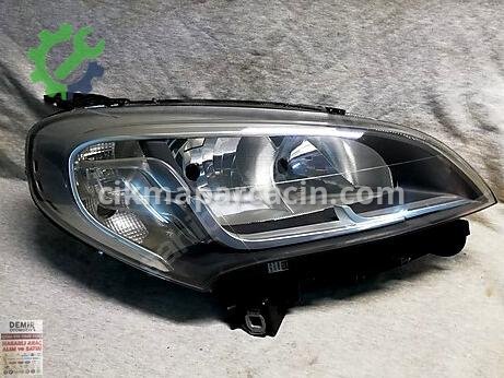 Fiat Doblo Sağ Ön Far çıkma parça