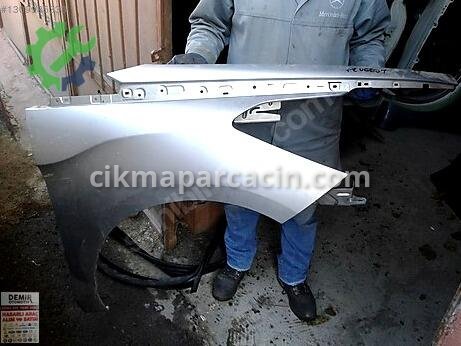 Citroen DS5 Sağ Ön Çamurluk çıkma parça