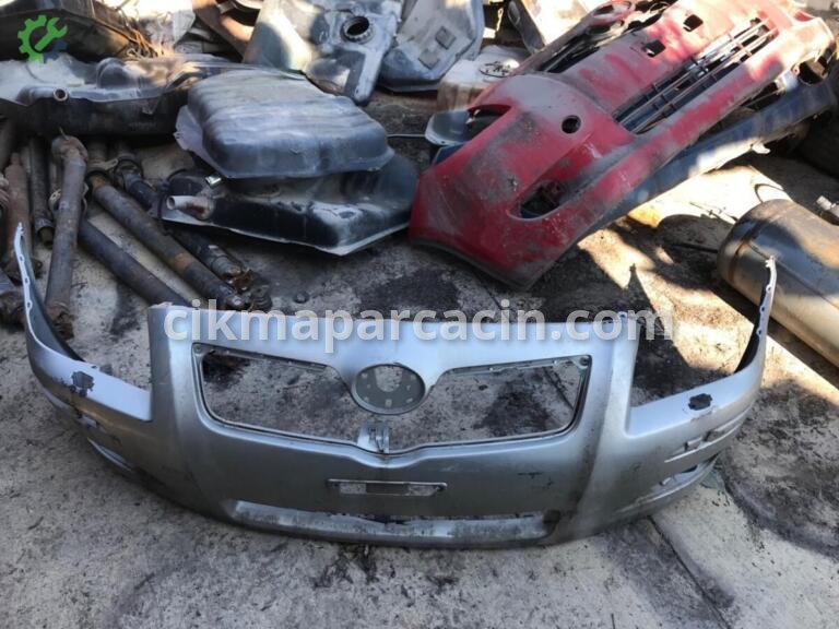 Toyota Avensis Ön Tampon çıkma parça