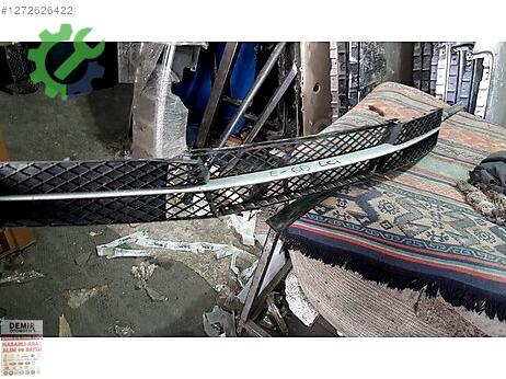 BMW 5 Serisi Ön Panjur çıkma parça