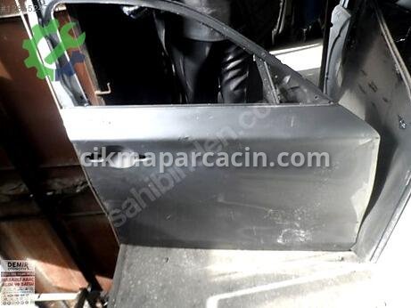 BMW 1 Serisi Kapı çıkma parça
