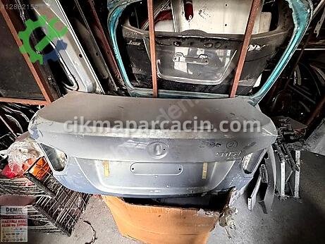 BMW 3 Serisi Bagaj çıkma parça