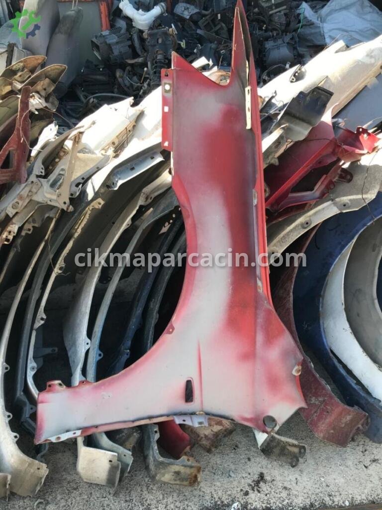 Mitsubishi Lancer Sağ Çamurluk 2009-201 çıkma parça