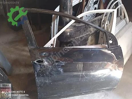 Hyundai Elantra Sağ Ön Kapı çıkma parça