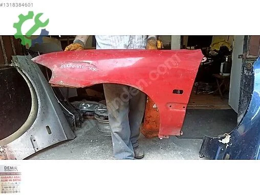 Honda Civic Sol Ön Çamurluk çıkma parça