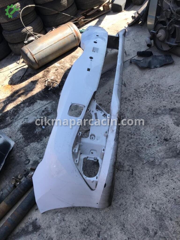 Toyota Auris Ön Tampon 2016-201 çıkma parça