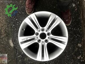 F30 3 SERİSİ 17 İNÇ JANT BMW ORJİNAL ÇIKMA PARÇA