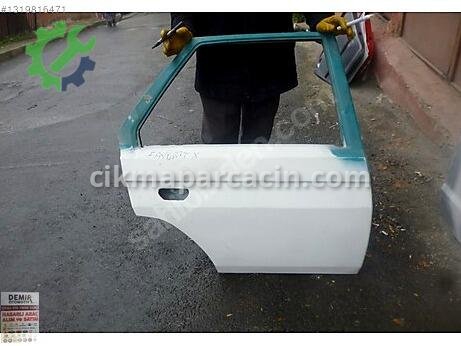 Skoda Favorit Sağ Arka Kapı çıkma parça
