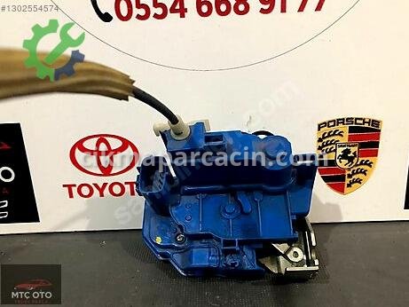 Fiat 500 Sağ Ön Kapı Kilidi çıkma parça