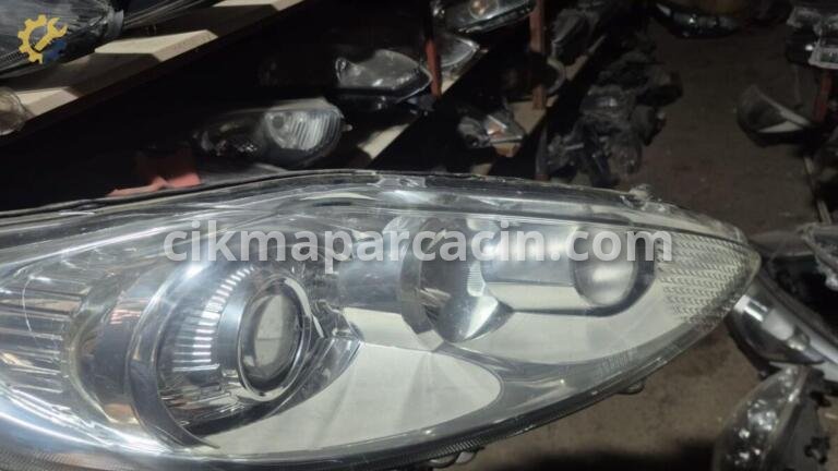 Ford Fiesta Far çıkma parça