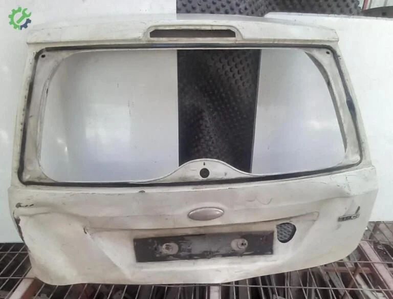 Ford Fiesta Bagaj Kapağı çıkma parça
