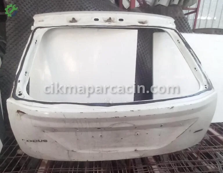 Ford Focus Bagaj Kapağı çıkma parça