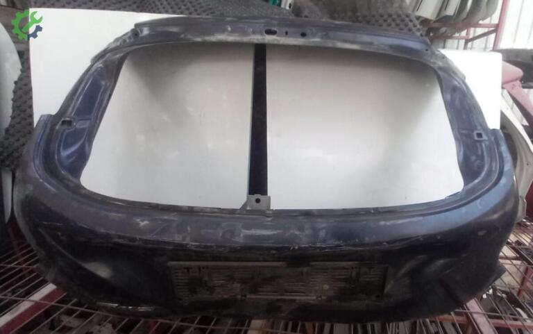 Ford Focus Bagaj Kapağı çıkma parça