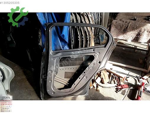 Mercedes-Benz GLA Sağ Arka Kapı çıkma parça