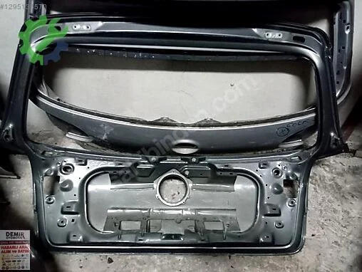 Volkswagen Golf Bagaj çıkma parça