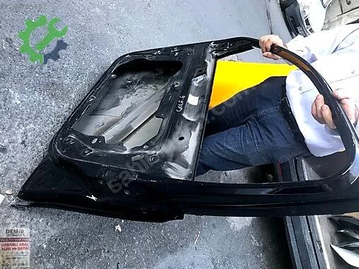 Volkswagen Golf Sağ Ön Kapı çıkma parça