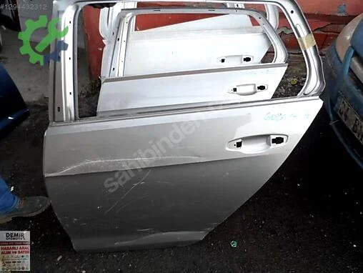 Volkswagen Golf Sol Arka Kapı çıkma parça