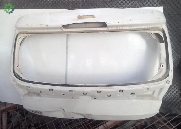 Hyundai i20 Bagaj Kapağı çıkma parça