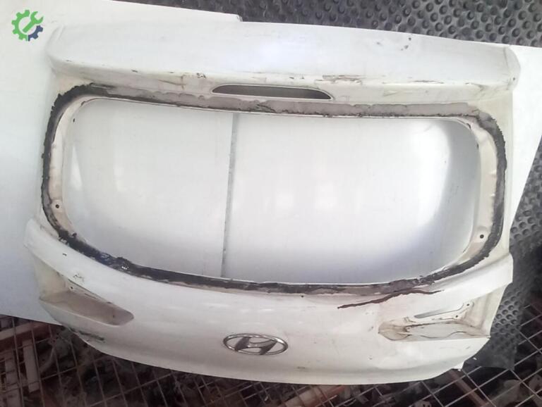 Hyundai i20 Bagaj Kapağı çıkma parça