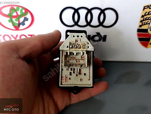 Hyundai i30 Kontrol Düğmeleri 39Y4811110 çıkma parça