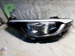 İ20 SAĞ FAR HYUNDAİ ORJİNAL ÇIKMA PARÇA
