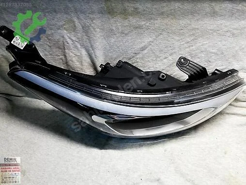 Hyundai i20 Sağ Ön Far çıkma parça