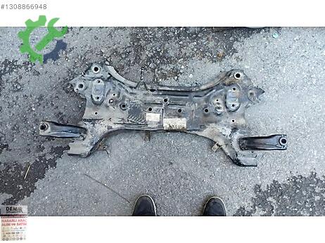 Hyundai i20 Travers çıkma parça