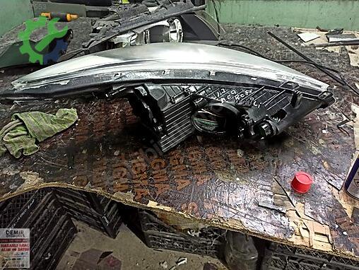 Hyundai i30 Sol Ön Far çıkma parça