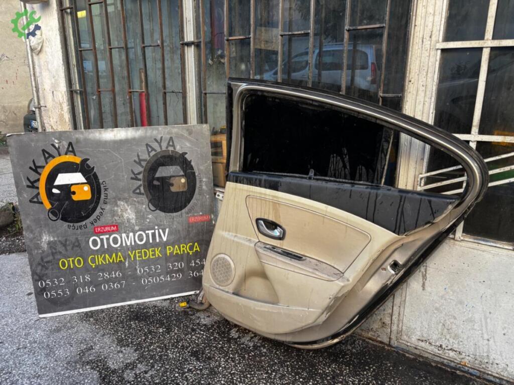 Renault Fluence Kapı çıkma parça