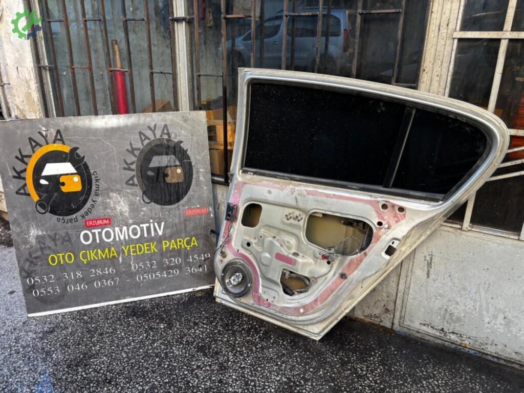 Opel Astra Sağ Arka Kapı çıkma parça