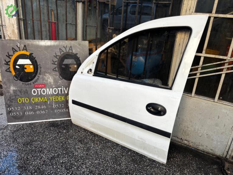 Opel Combo Sol Ön Kapı çıkma parça