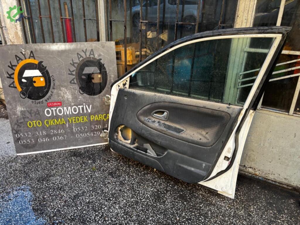 Volvo S40 Sağ Ön Kapı çıkma parça