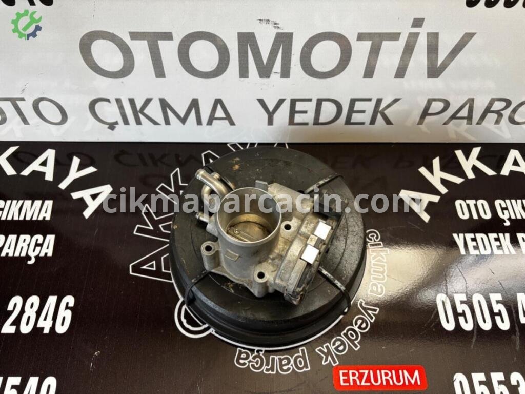 Hyundai i10 Gaz Kelebeği 35100-04700 çıkma parça